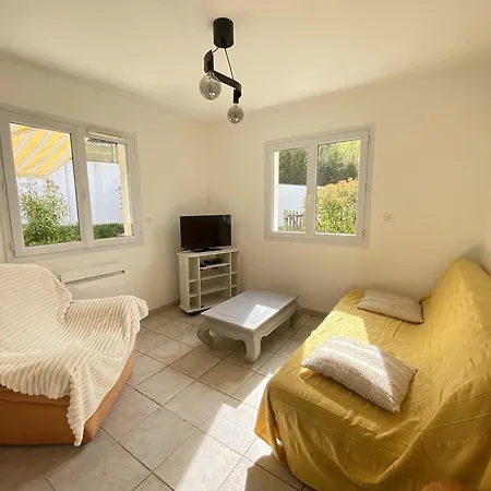 Charmant T2 Avec Piscine Pres De Bayonne - 3 Couchages, Terrasse, Wi-fi, Calme - Fr-1-495-139 Appartement Urt