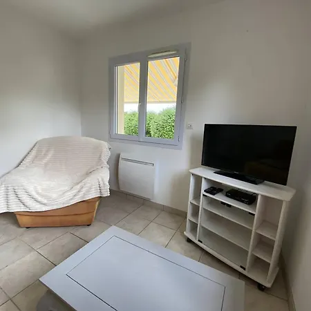 Charmant T2 Avec Piscine Pres De Bayonne - 3 Couchages, Terrasse, Wi-fi, Calme - Fr-1-495-139 Urt